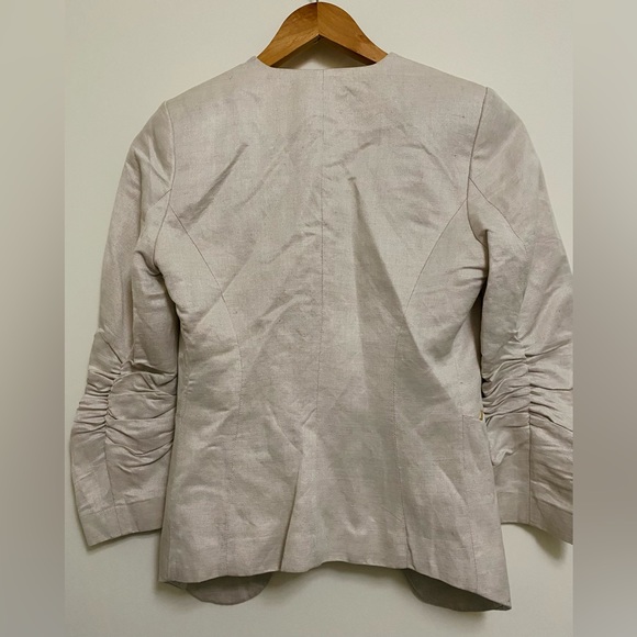 H&M Women’s Blazer - Picture 2 of 3